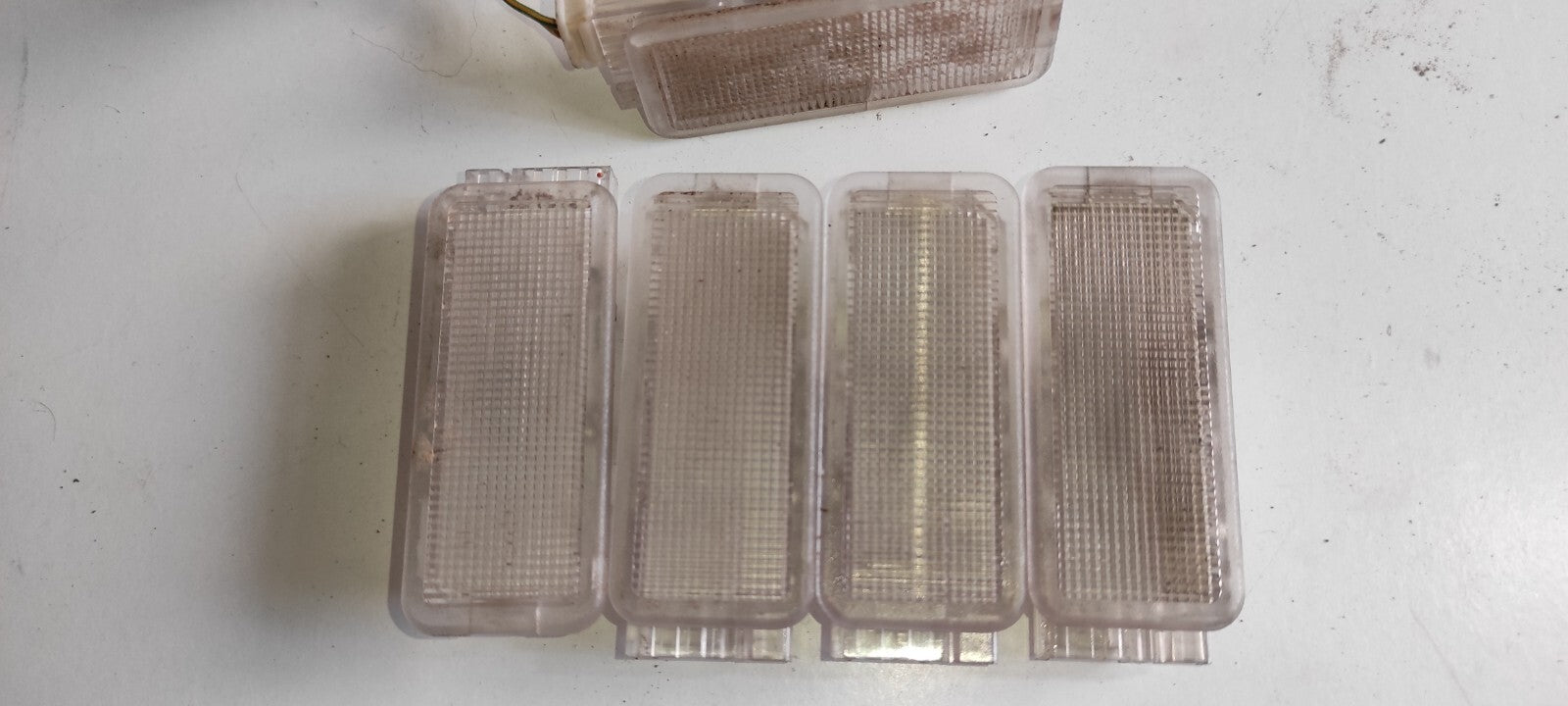 Peugeot 607 3.0i V6 Petrol 2001 Interior Roof Reading Light Lamp Set