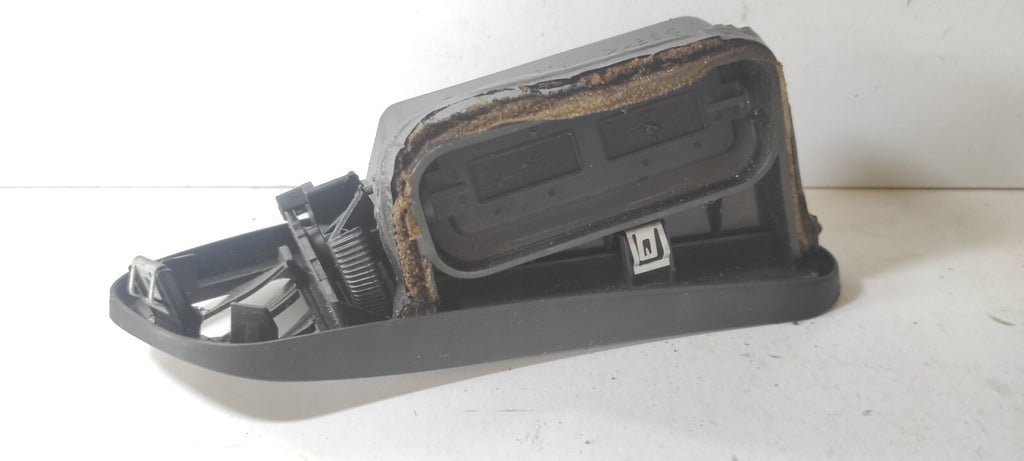 Alfa Romeo 156 1.9JTDm 85kW Diesel 2003 Front Dash Panel Air Vent Grill