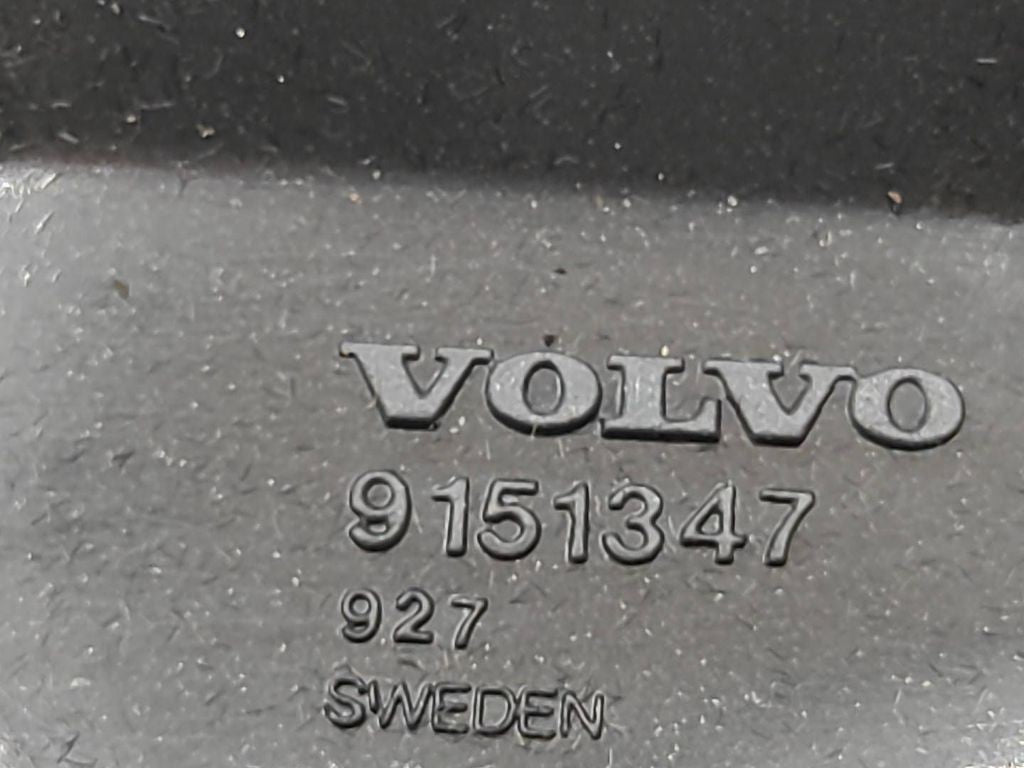 Volvo S70 V70 XC 1997 plastic wing mirror trim cover 9151347 