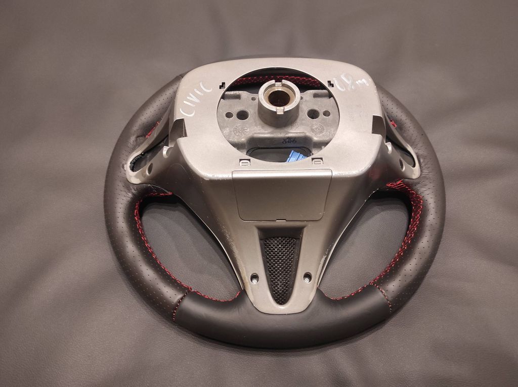 Honda Civic 8 FN 2007 Steering wheel / NEW LEATHER