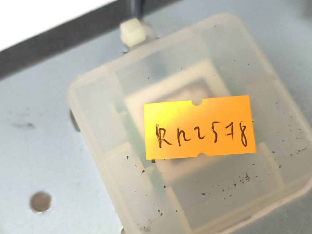 Toyota Avensis T250 2006 Radio aerial GPS antenna 8686020070 