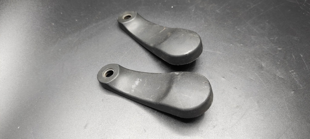 Alfa Romeo 147 1.9JTD 2004 Rear Window Manual Lift Winding Handle