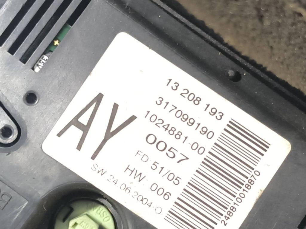 Opel Vectra C 2004 Dashboard LCD screen display clock 13208193 