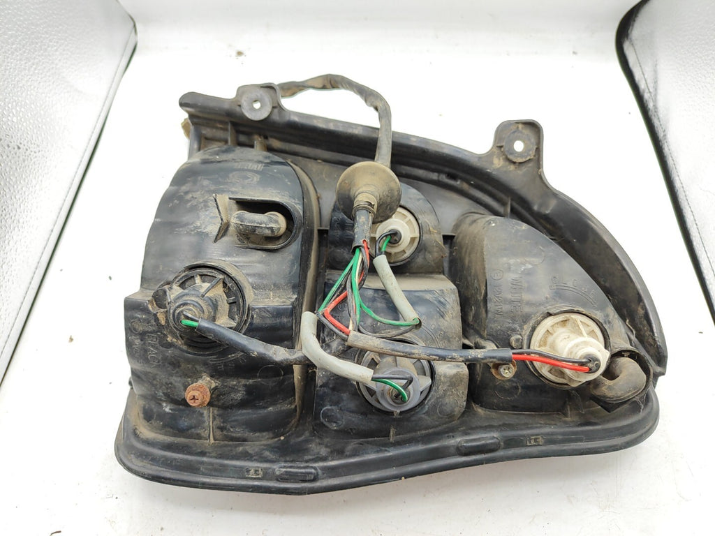 Kia Carnival 1999 LHD Rear Left Side Taillight Lamp Light 0K55251140