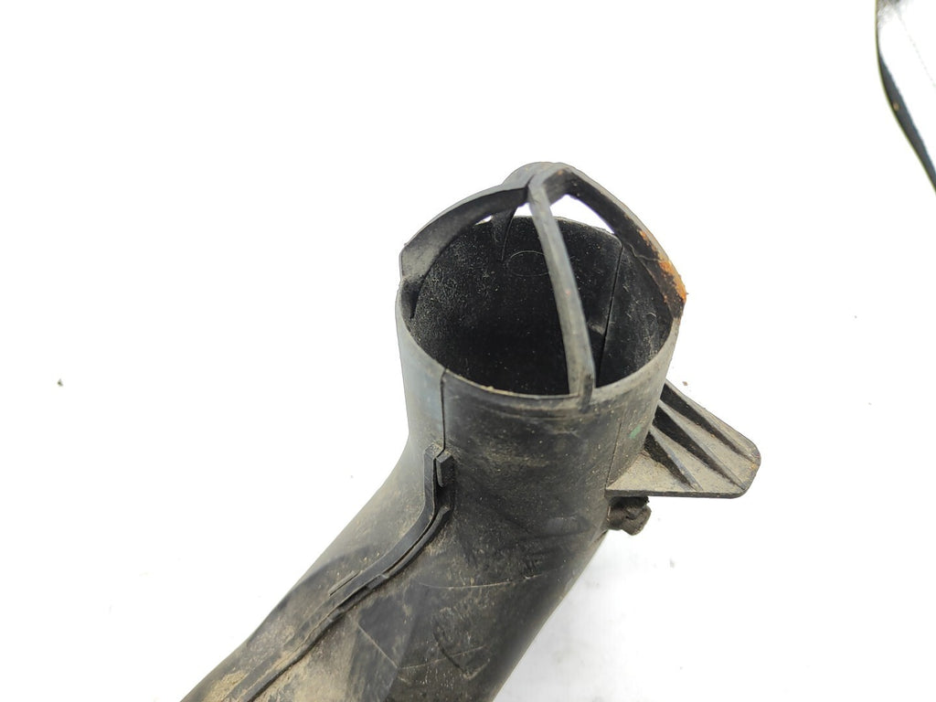 Ford Focus MK1 1.6i 74kW 100PS 2001 Engine Air Intake Pipe Hose 98AB9E635