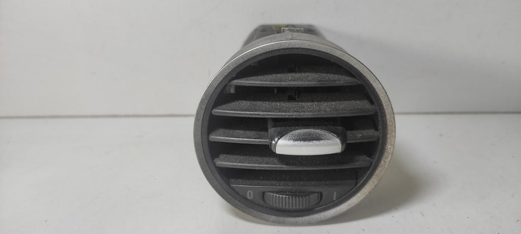 Alfa Romeo 159 1.9JTDm 88kW Diesel 2007 LHD Front Side Dash Panel Air Vent