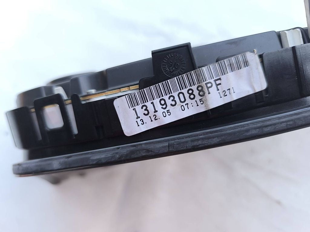 13193088PF Opel Vectra C 2007 Diesel speedometer instrument cluster 