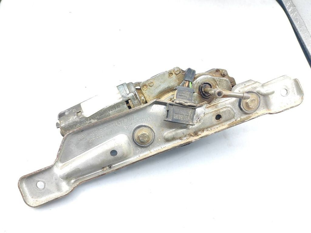 Volkswagen Golf III 1991 Rear wiper motor 1H9955717 