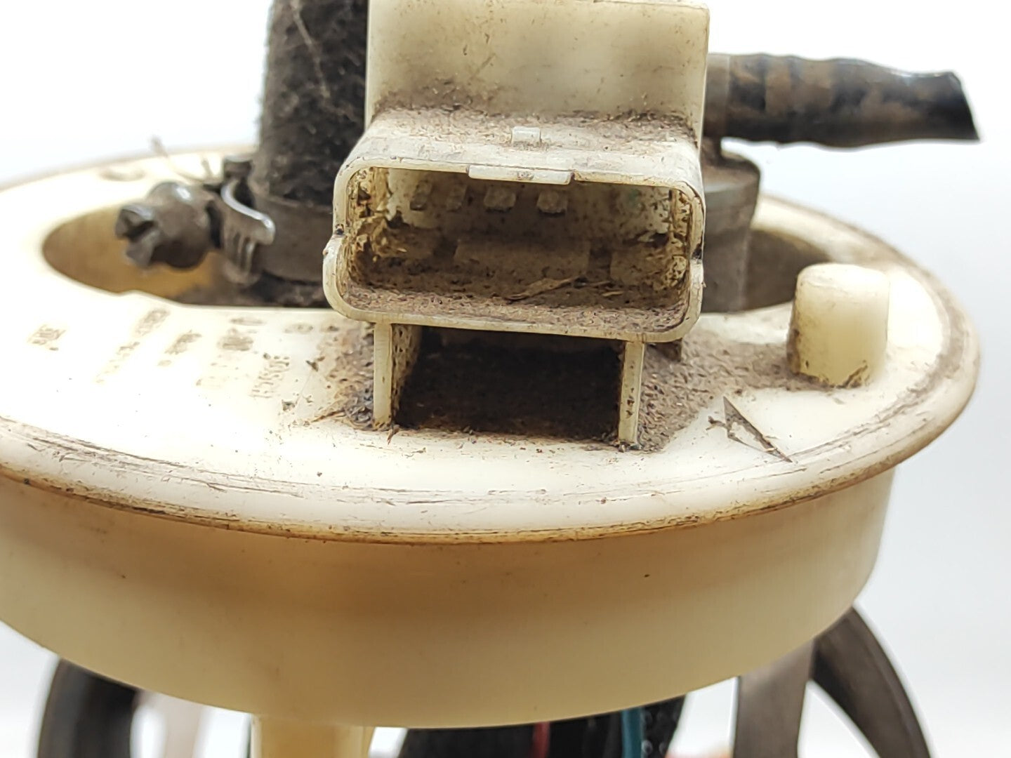 Alfa Romeo 166 2.4JTD 10V 2001 Diesel Fuel Tank Pump 60664013 0580303001