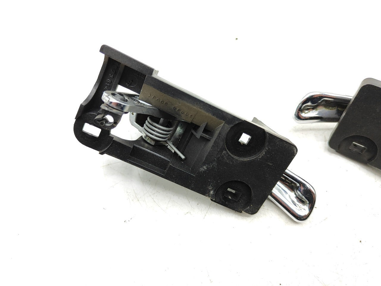 Alfa Romeo GT 2005 Front Door Opening Inner Handle 46736147 46736145