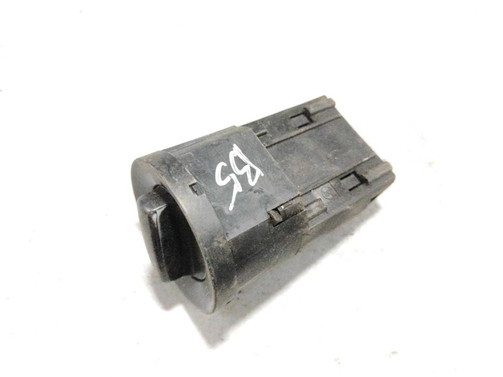Volkswagen PASSAT B5 1996 Light switch 1C0941531A 