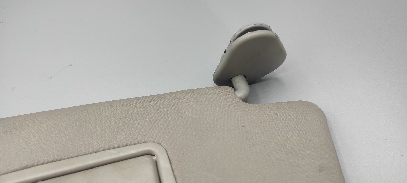 Alfa Romeo 147 1.9JTD 110kW Diesel 2003 LHD Front Right Sun Visor Cover