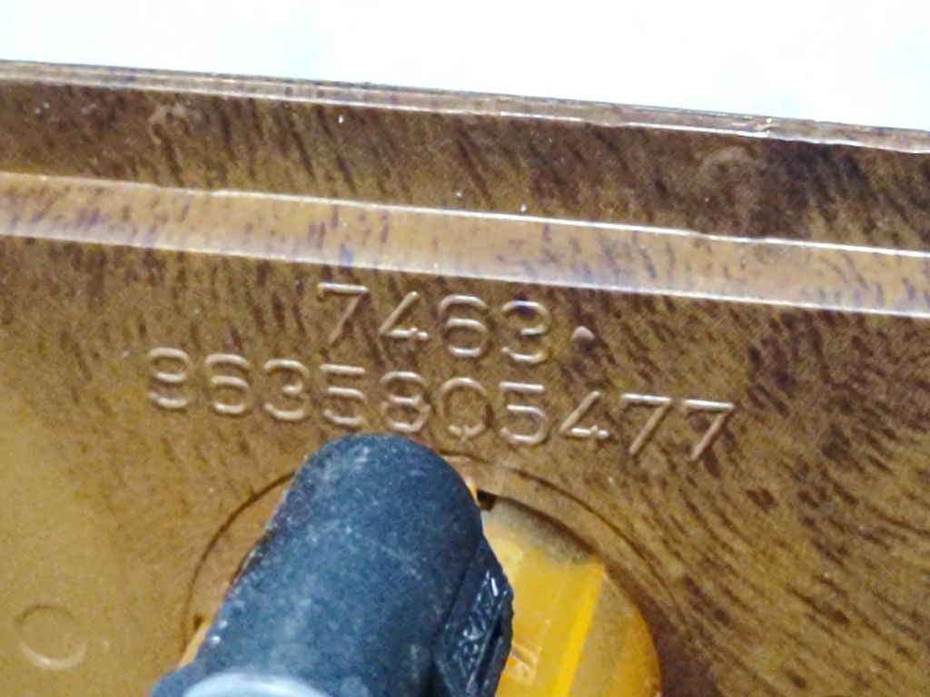 Peugeot 607 2001 Rear console wooden ashtray insert 9635805477 