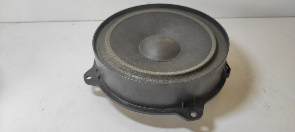 Alfa Romeo 147 1.9JTD 8V 85kW Diesel 2002 Interior Door Speaker