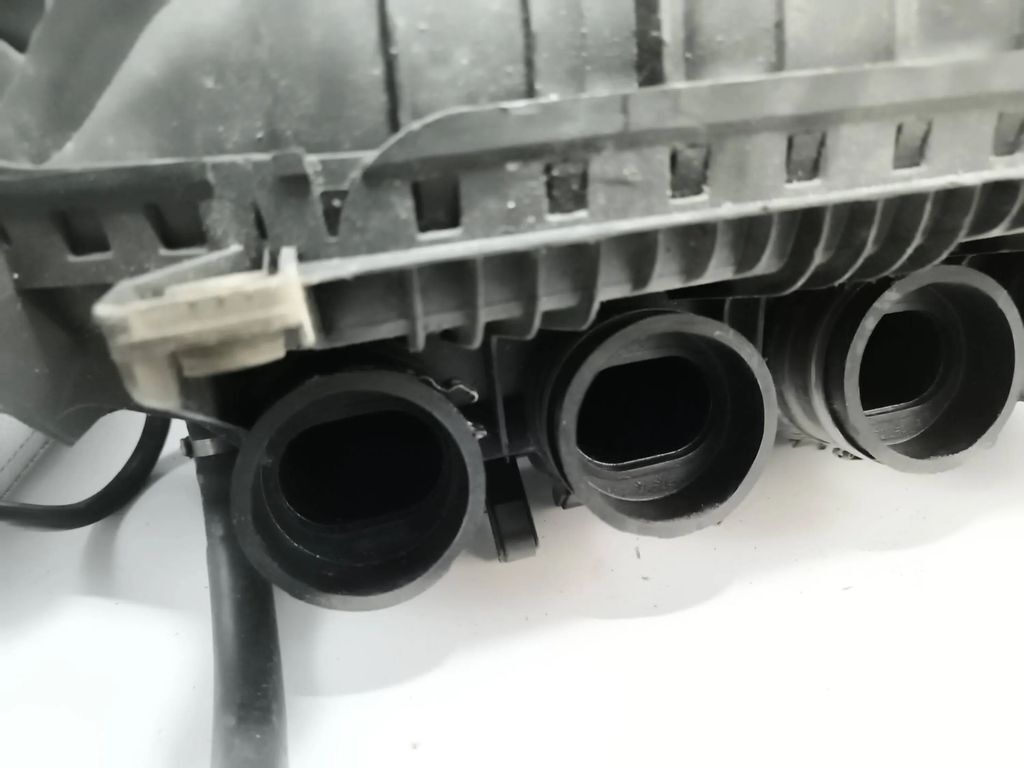Alfa Romeo 156 Twin Spark 2000 Petrol Engine intake manifold 0280600011 