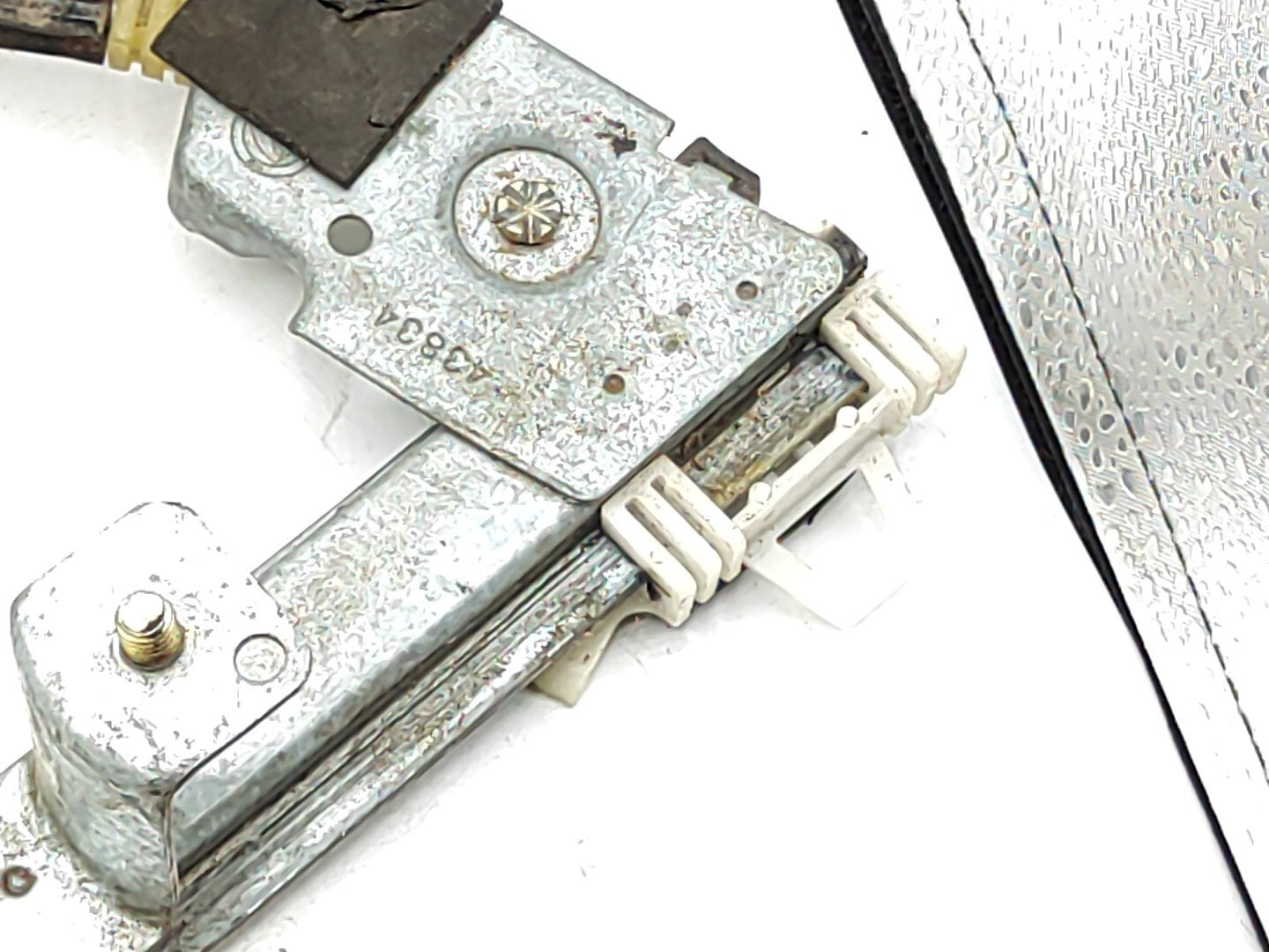 Alfa Romeo 156 1.9JTD 2004 Front Right Window Lifting Mechanism Motor 400397A