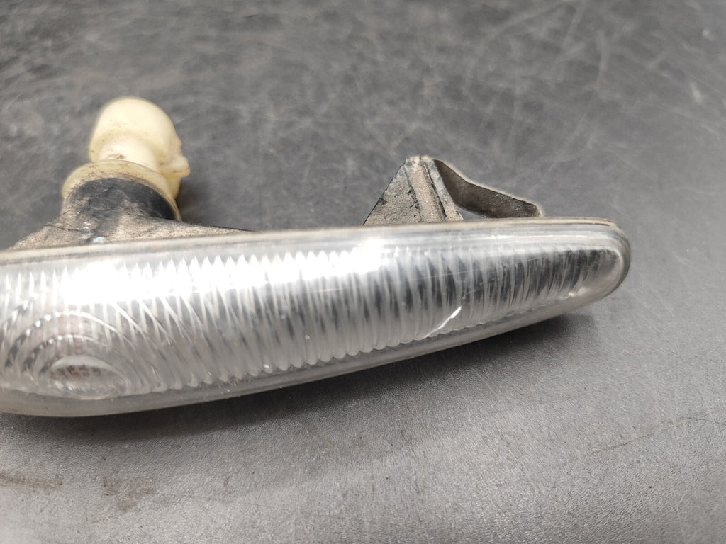 Alfa Romeo 166 2.4JTD 10V 110kW 2002 Front Right Fender Indicator Light 60597300