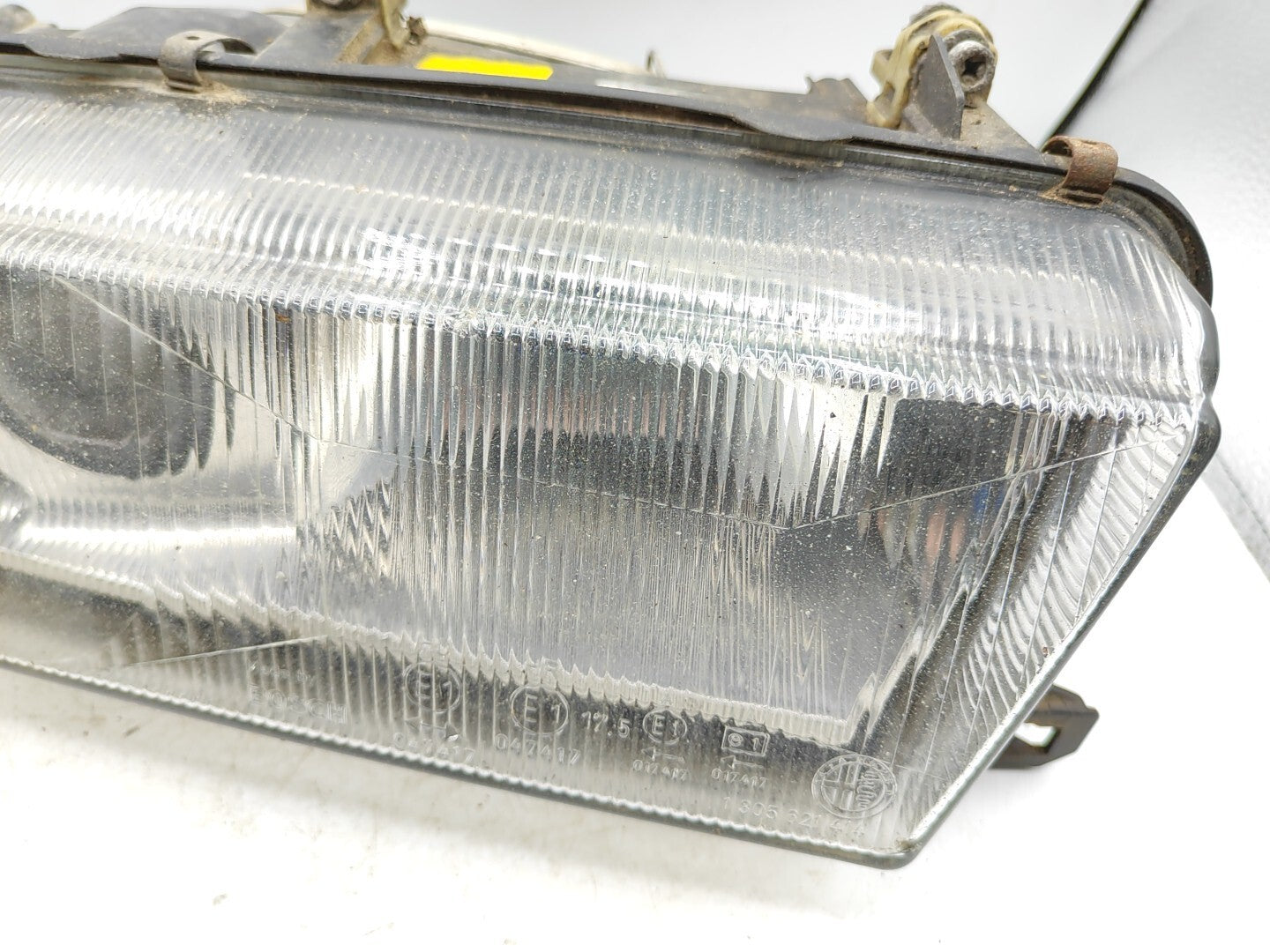 Alfa Romeo 155 1994 LHD Front Right Side Headlight 1305235169