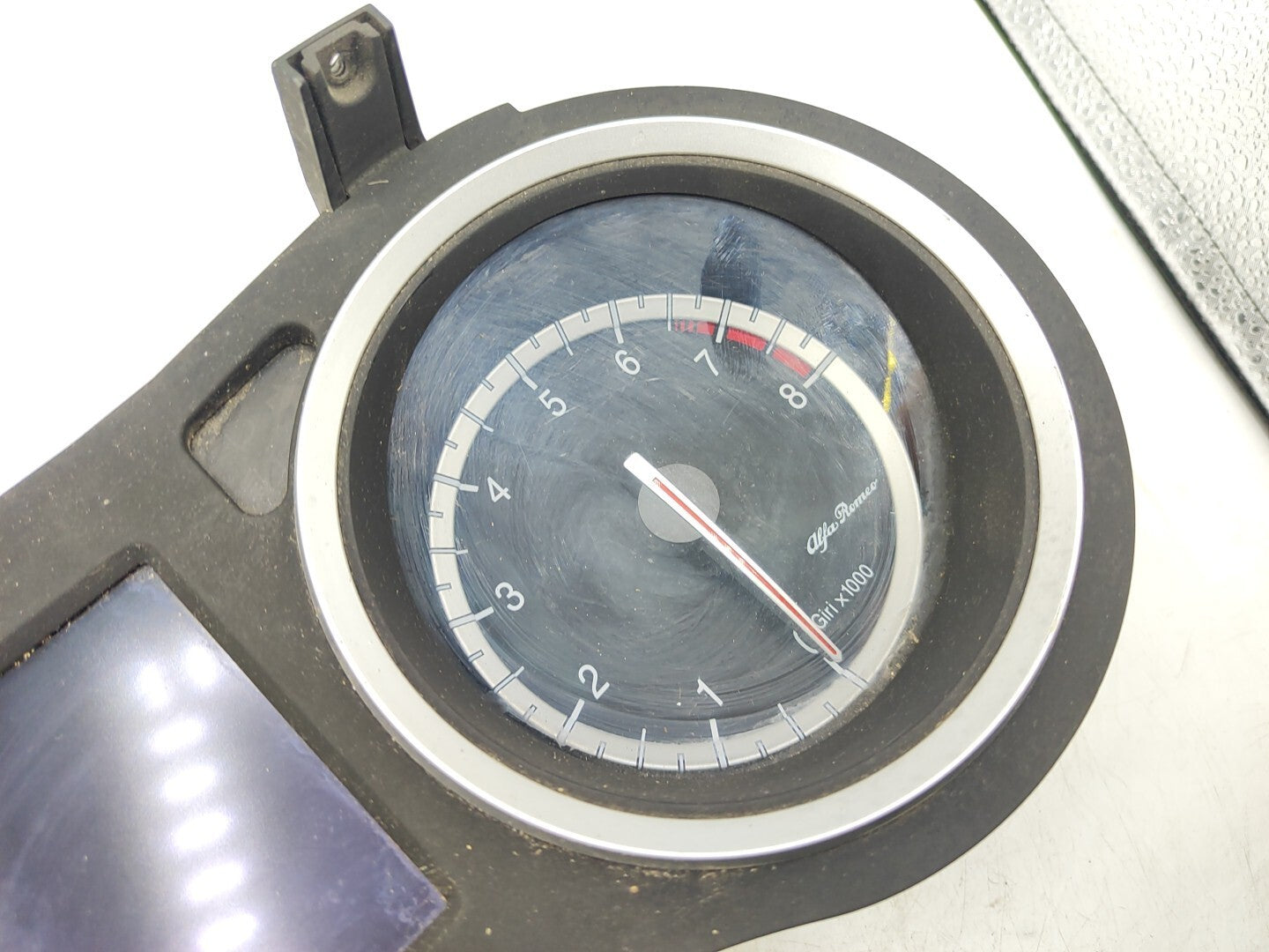 Alfa Romeo 159 2.2JTS 2008 LHD Speedometer 0156072815