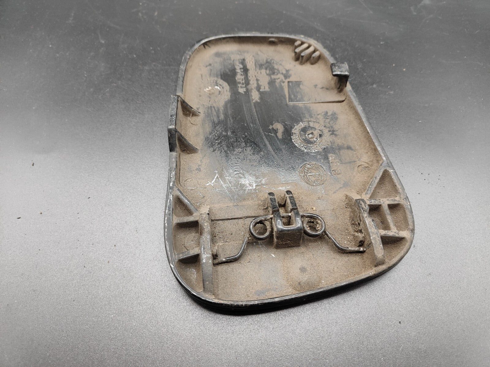 Alfa Romeo 145 1999 Fuel Flap Cap Cover 46559417  Black