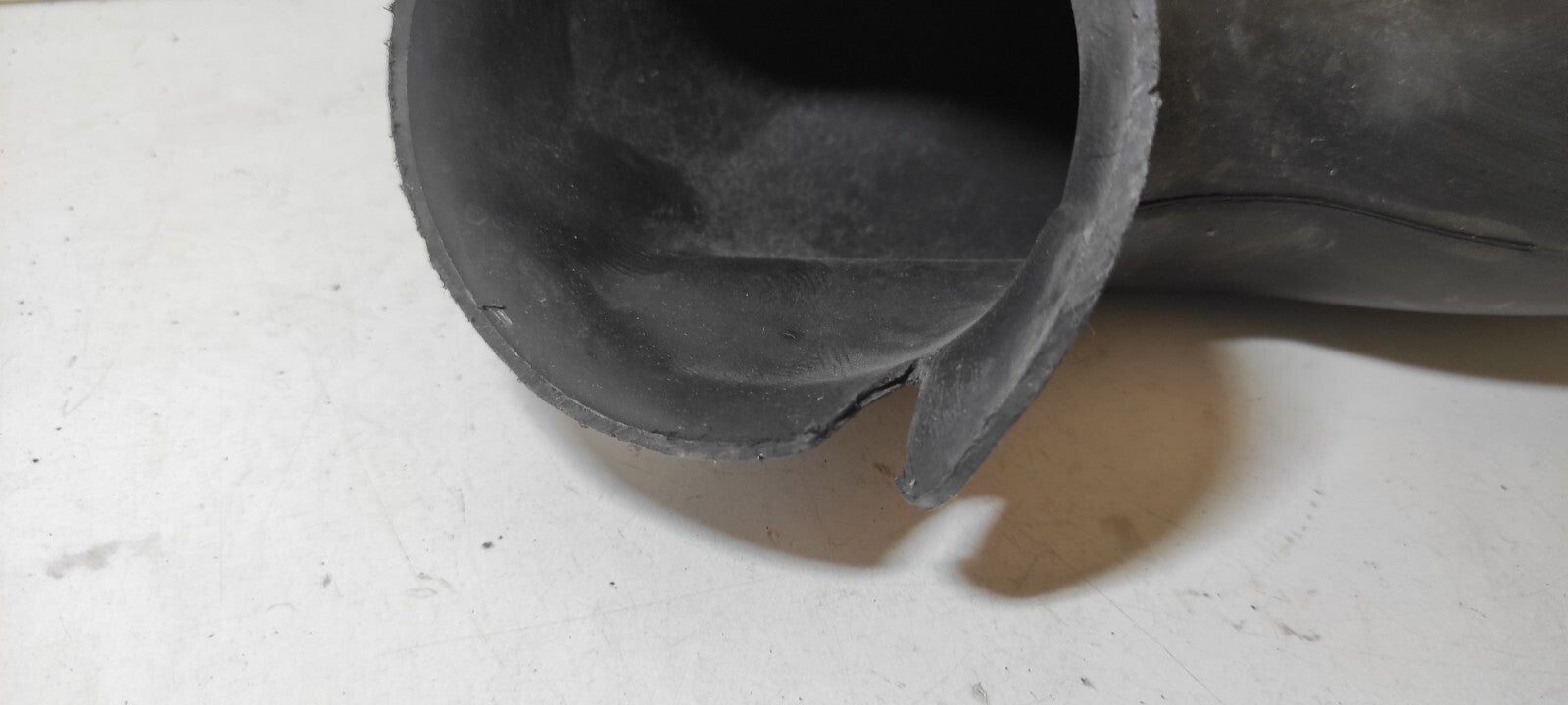 Alfa Romeo 156 1.9JTD 85kW 2005 Diesel Engine Air Intake Pipe Hose 55187325