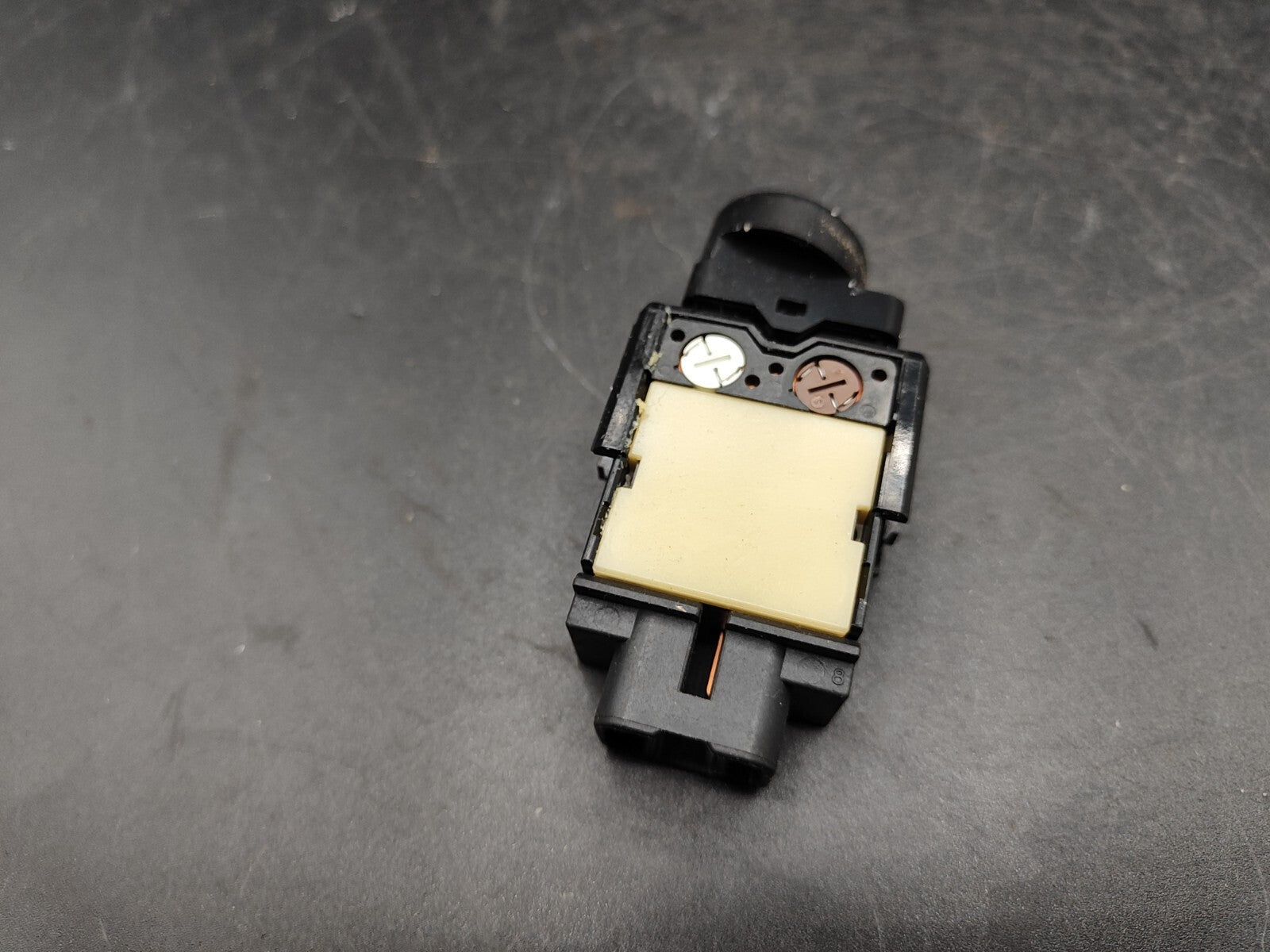 Pontiac Vibe 2004 LHD Heated Heating Window Glass Switch Button
