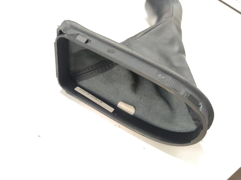 Mercedes-Benz E W211 2003 AUTO Gear lever shifter trim leather knob A2112671210