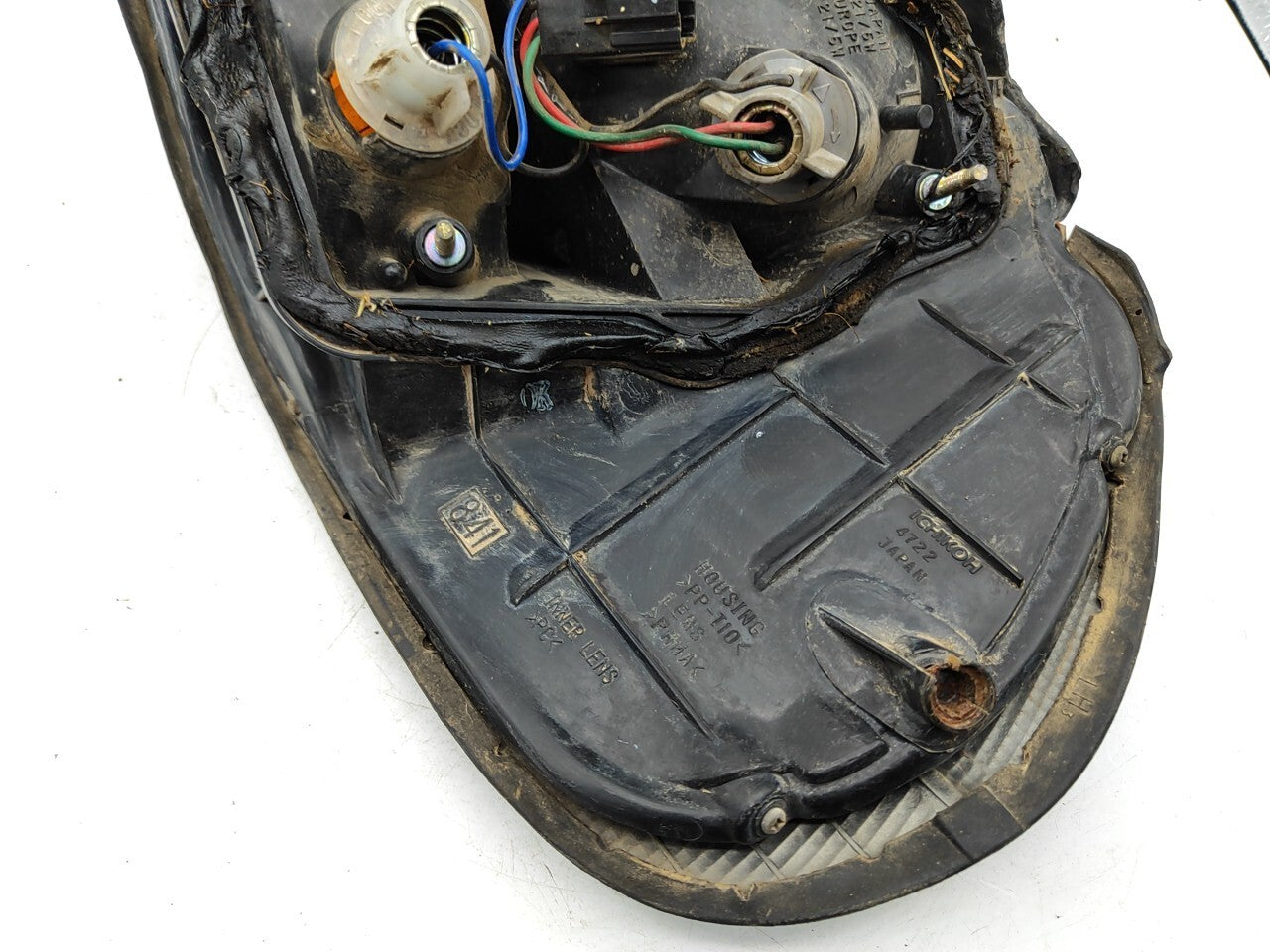 Subaru Legacy BG Combi 1997 LHD Rear Left Side Taillight Light 4722B