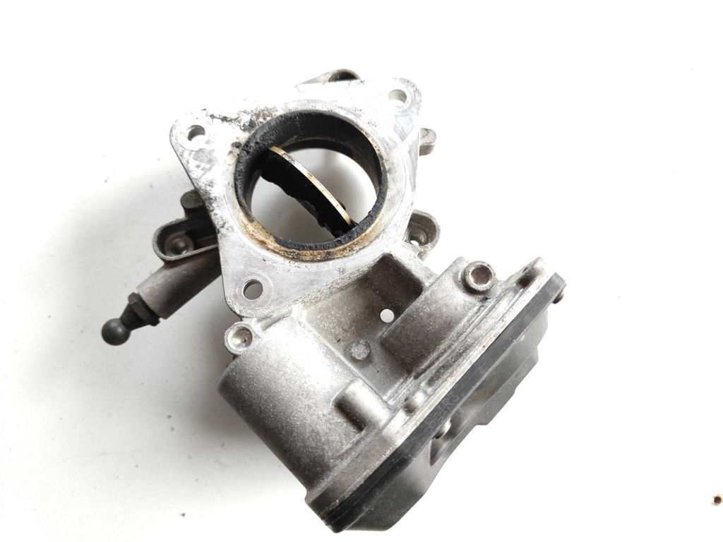 Opel Insignia A 2.0CDTI 2010 Diesel Engine throttle body valve 50569200 