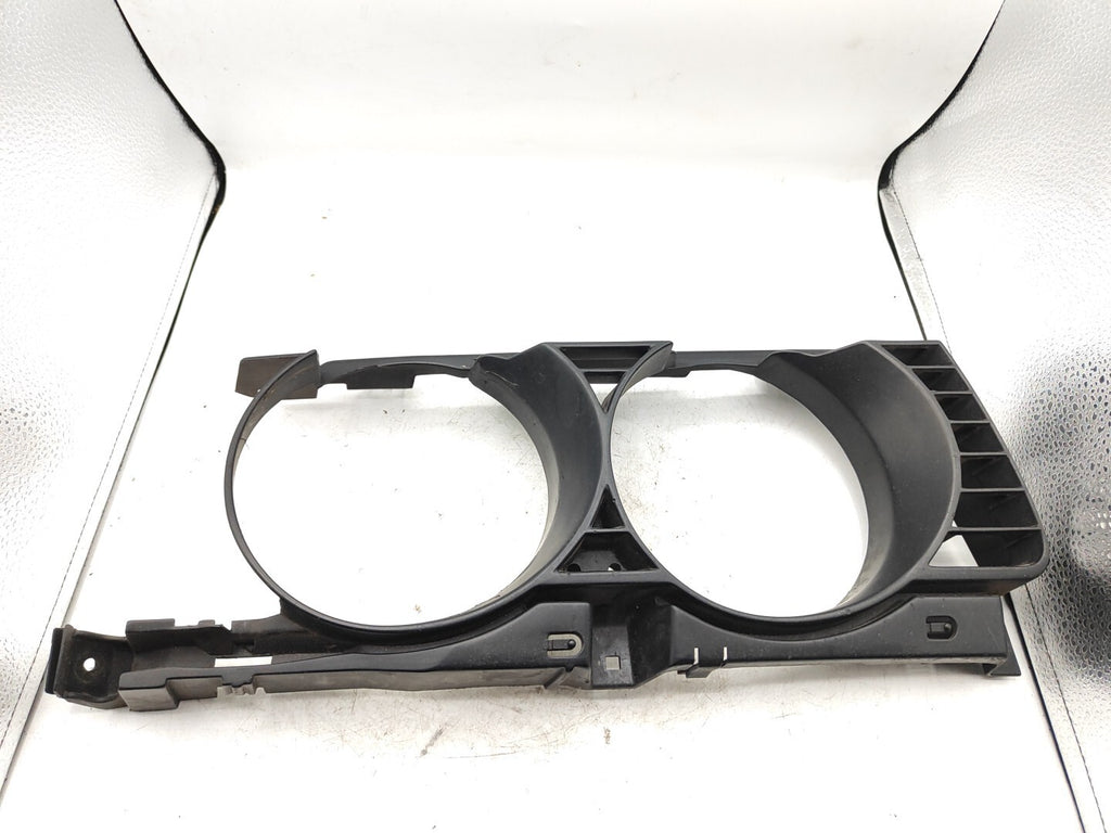 BMW 5 Series E34 Petrol 1988 Front Right Side Headlight Grill 8148312