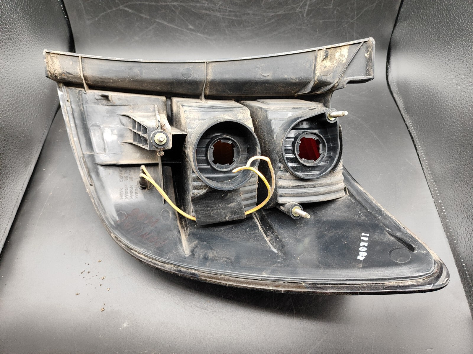 Pontiac Vibe 2004 LHD Rear Left Side Taillight Lamp Light