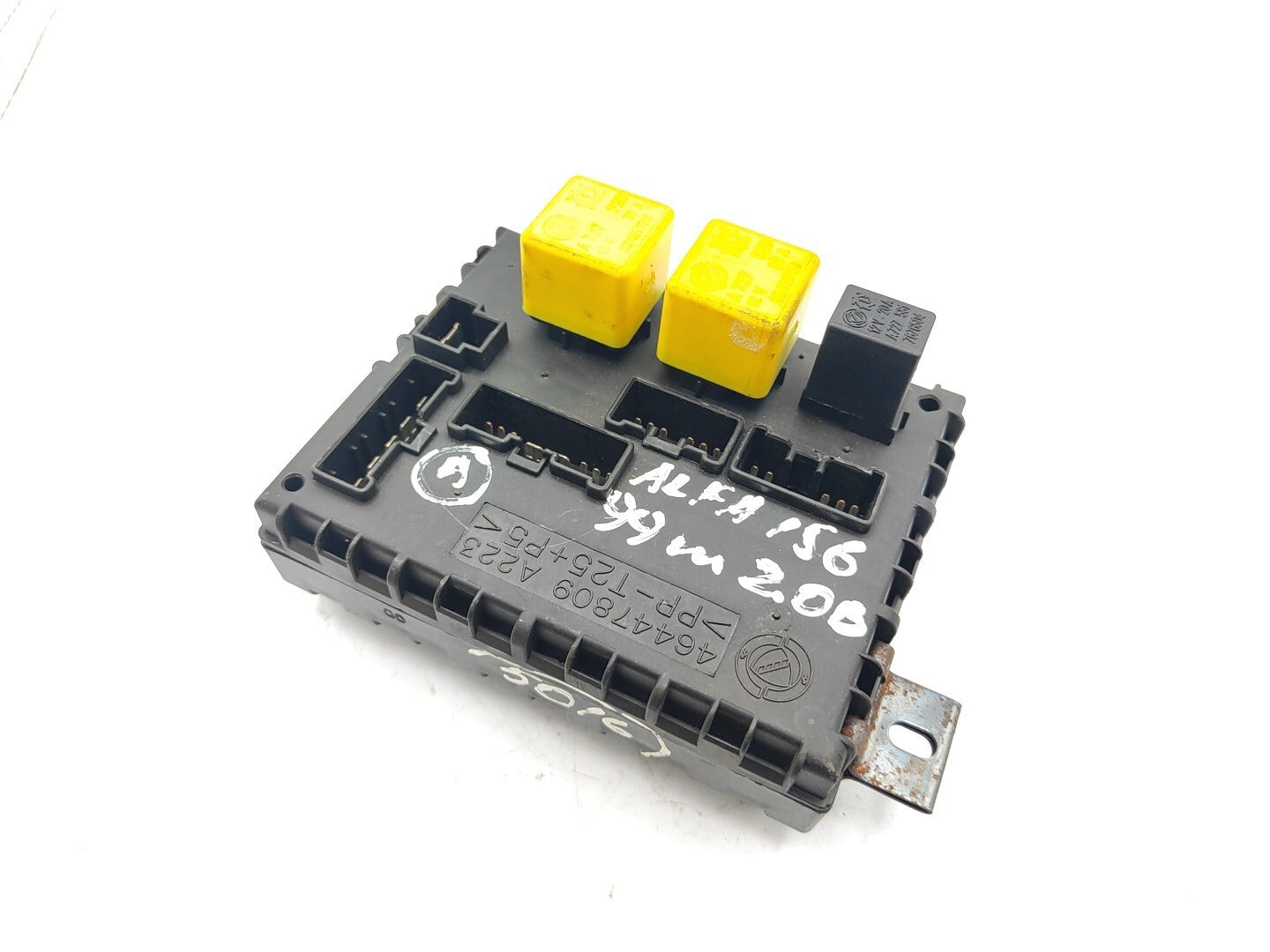 Alfa Romeo 156 2.0TS 2000 Fuse Relay Module Unit 46447809