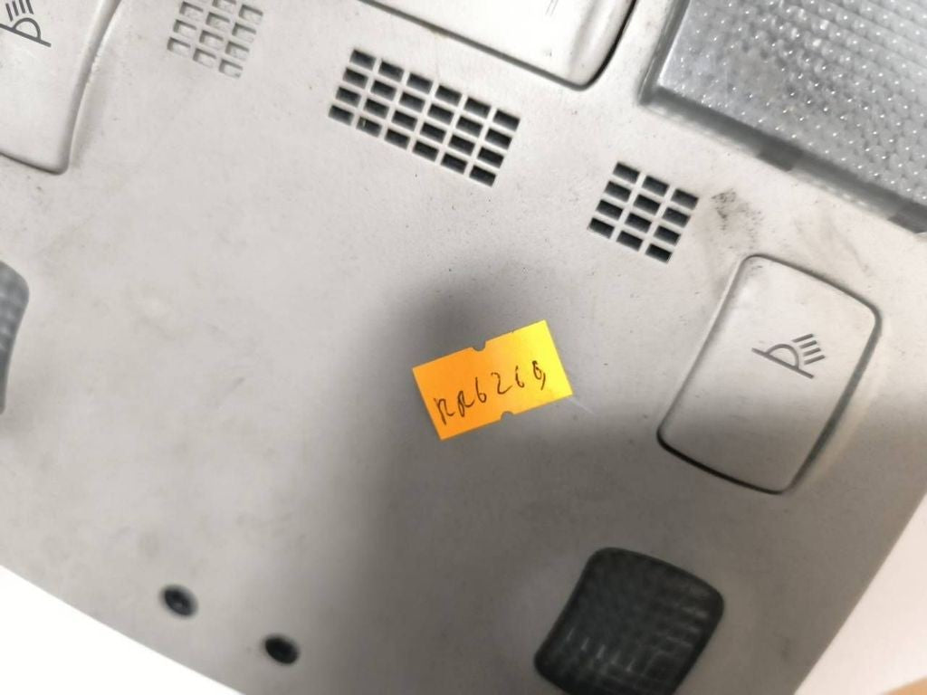 Audi A4 S4 B6 8E 8H 2002 Headlining lighting console trim 8E0947135D 