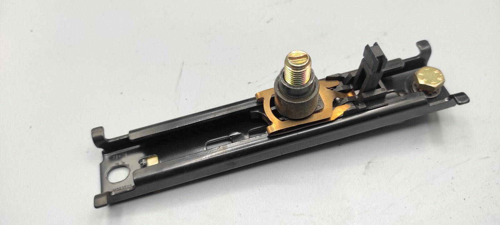 Alfa Romeo 156 2002 Rear Right Seatbelt Height Adjustment Regulator Rail