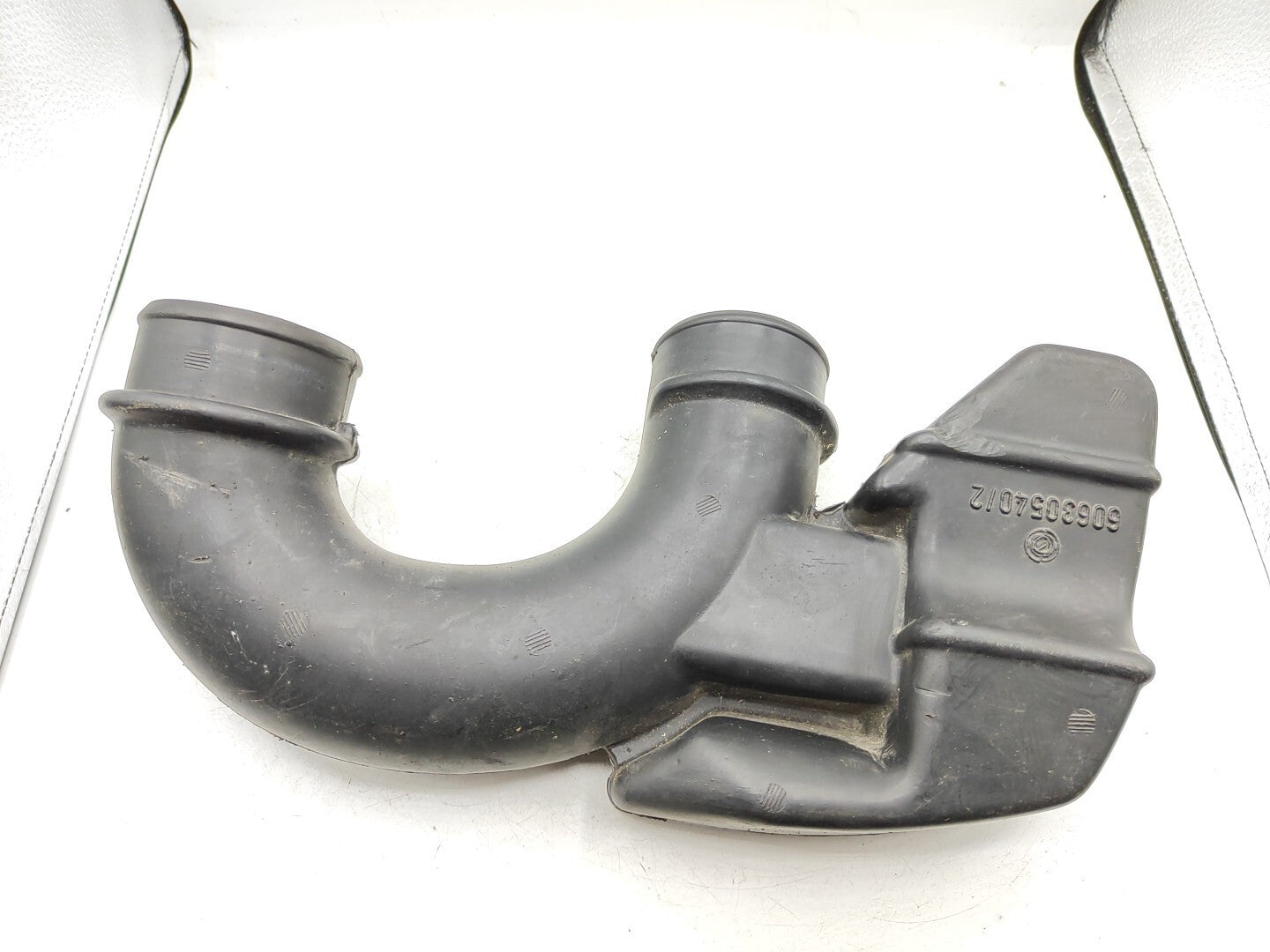 Alfa Romeo 156 1.9JTD 103kW 2002 Engine Air Intake Pipe 60672266 60630540