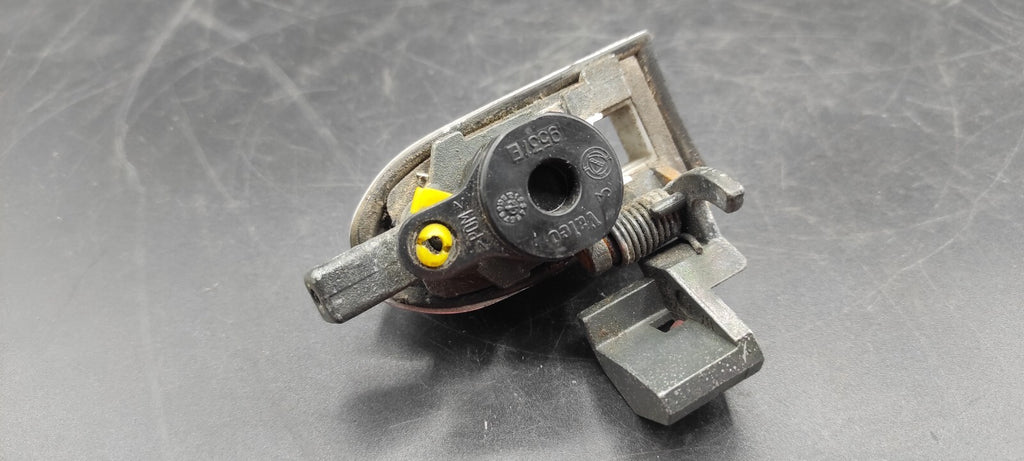 Alfa Romeo 147 1.9JTDm 110kW 2006 LHD Front Right Door Exterior Handle Lock