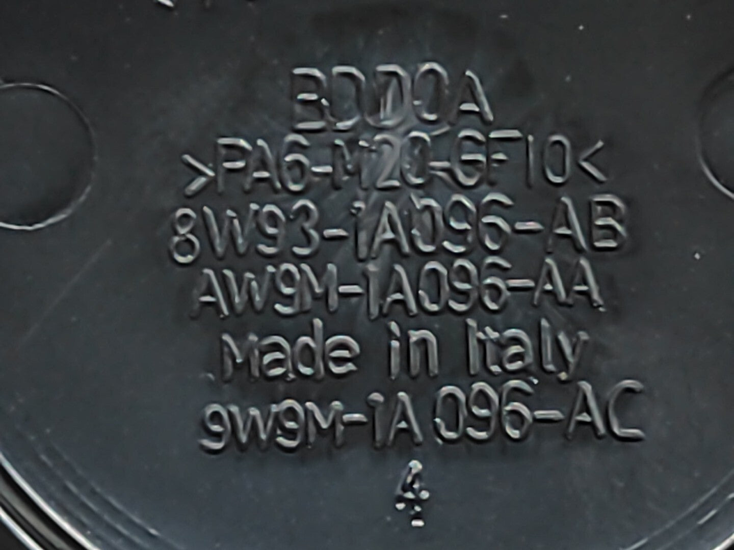 1x Jaguar 59mm Green Alloy Wheel Centre Cap Hub Cover XK XJ F TYPE