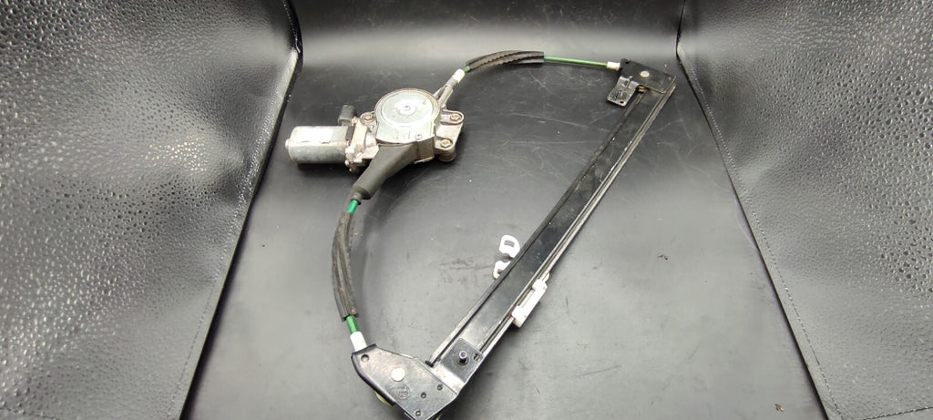 Alfa Romeo 147 1.9JTDm 110kW 2008 Front Right Power Window 46751870