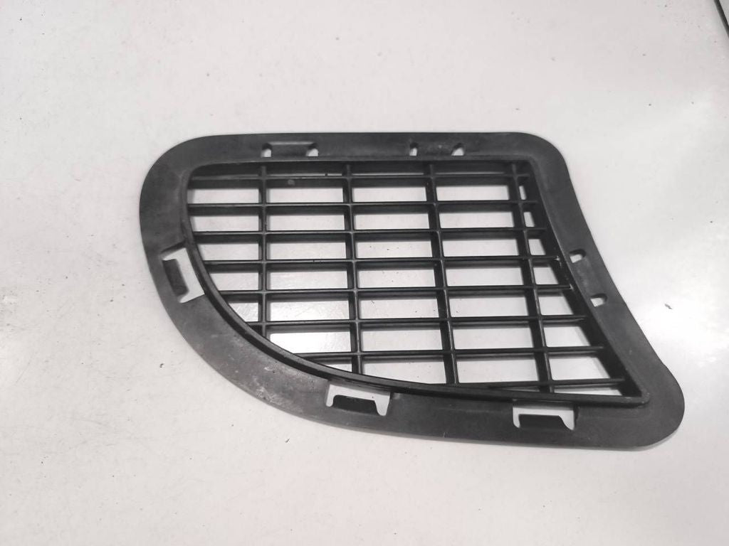 Fiat Croma 2.4JTD 147kW 2007 Diesel Front right bumper lower grill 735373419 