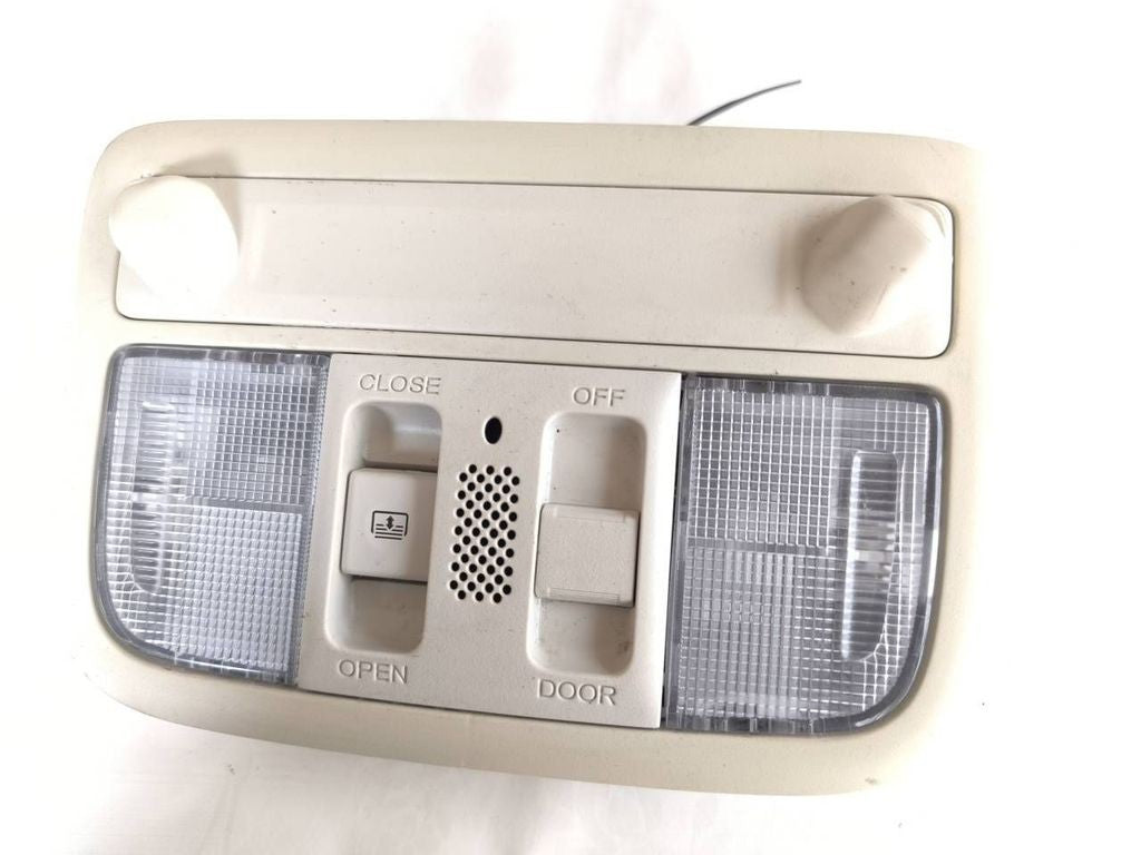 Honda CR-V 2014 front reading dome seat light 0302167 