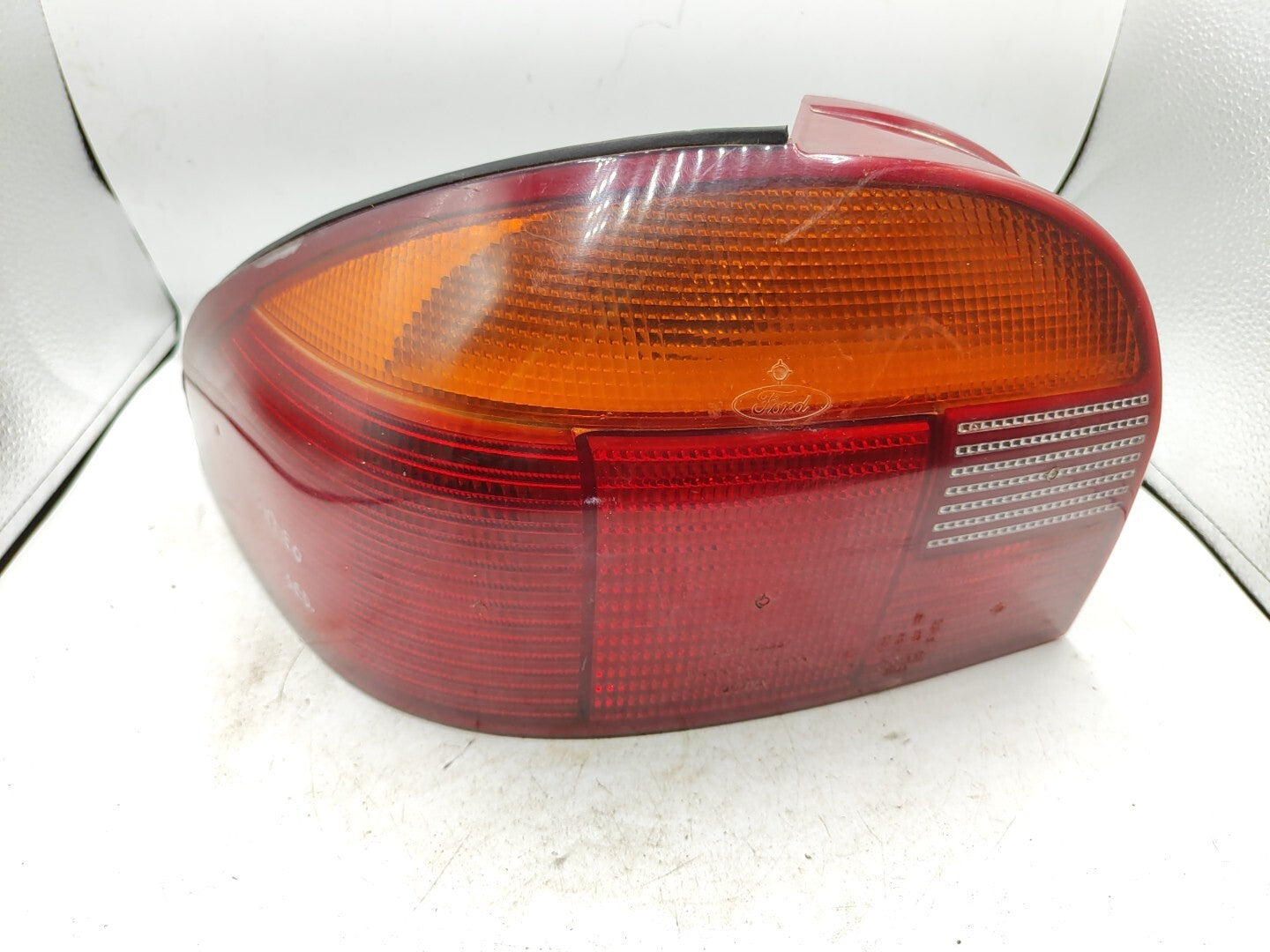 Ford Mondeo Hatchback 1995 Rear Left Side Taillight Light 93BG13N004