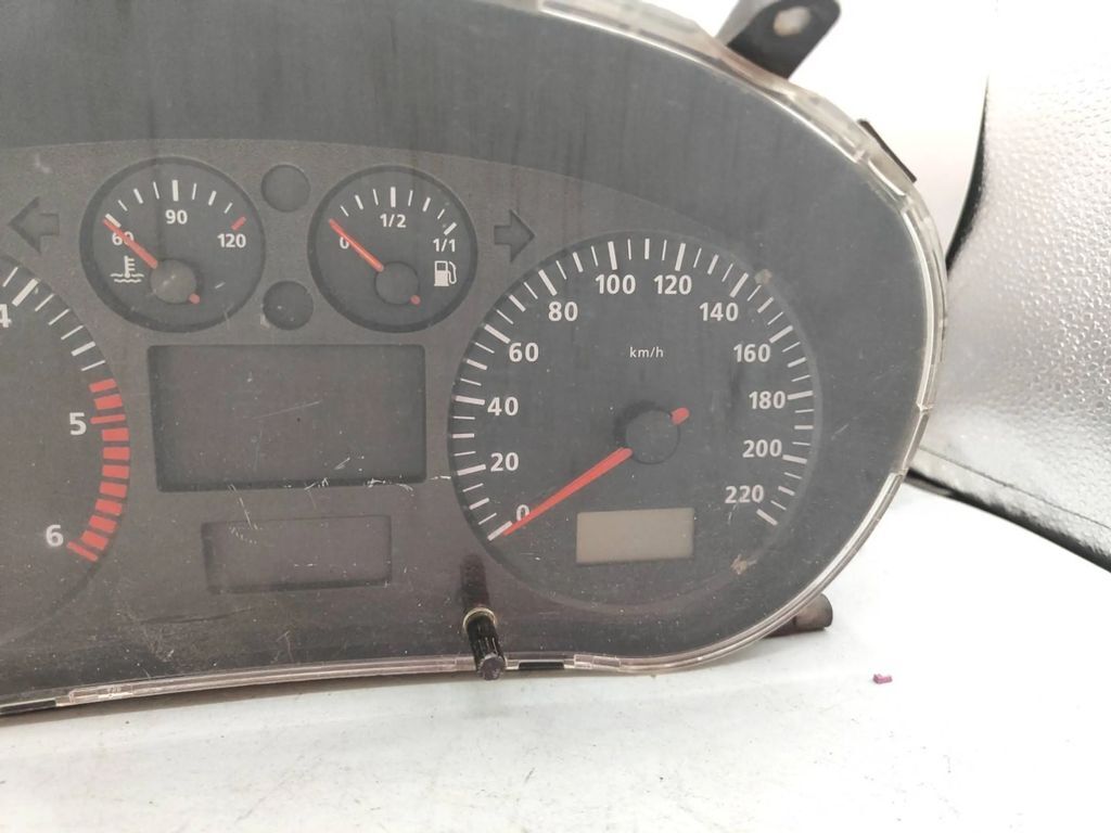 Seat Ibiza II (6k) 2001 Diesel speedometer instrument cluster 6K0920801E 