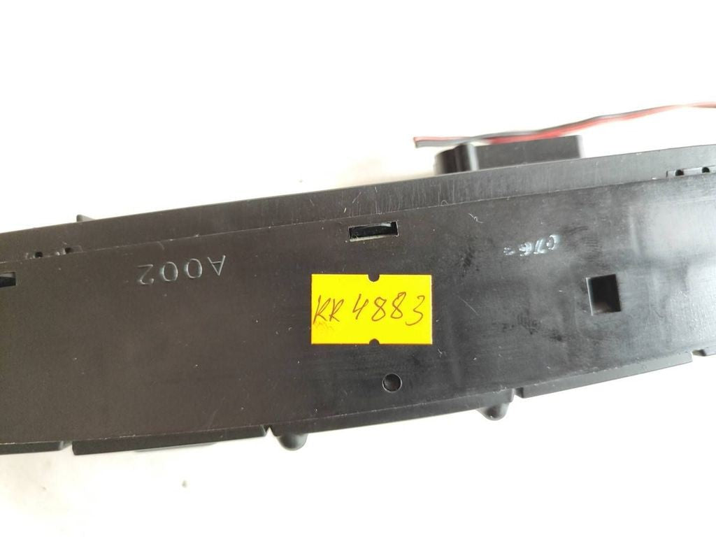 Chrysler Town & Country IV 2003 Hazard light switch 04685925AA 