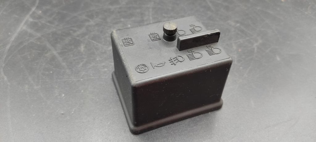 Alfa Romeo 166 2.4JTD 110kW 2002 Fuse Box Module Cover Cap