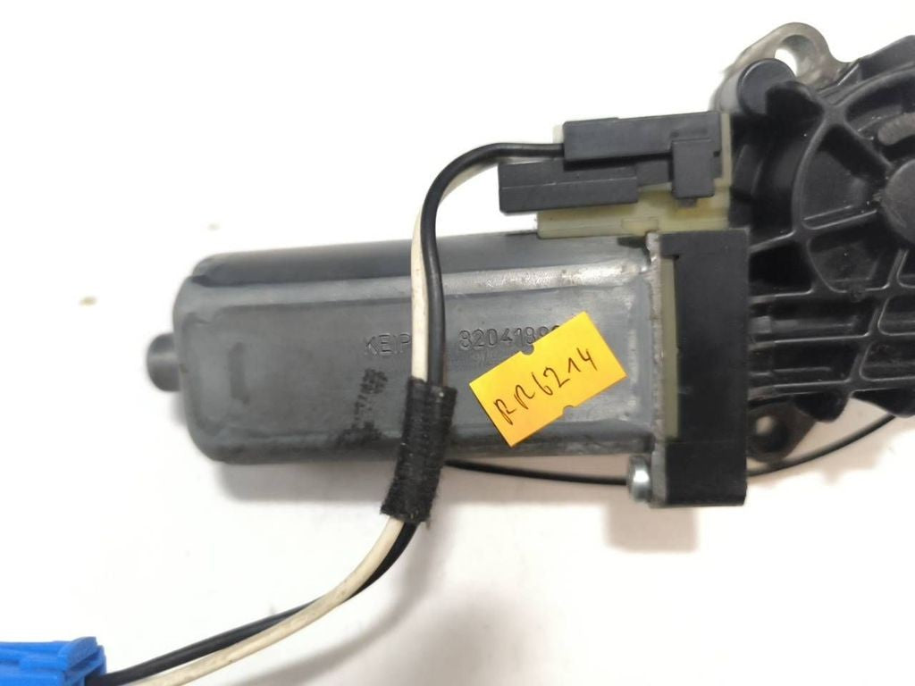 Mercedes-Benz C W203 2001 seat adjustment motor 0390203002 