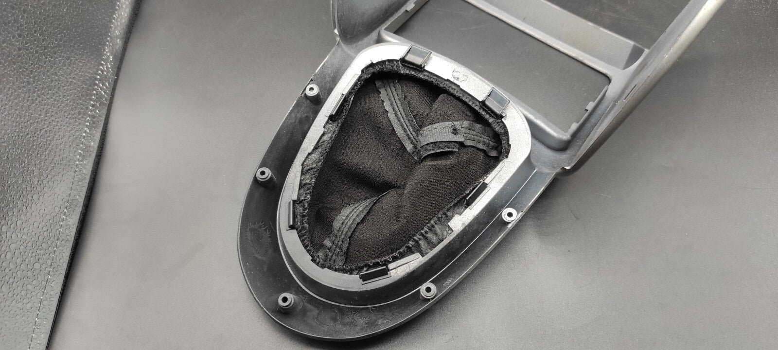 Alfa Romeo GT 1.9JTD 2005 Gear Selector Shifter Surround Trim Leather LS375401