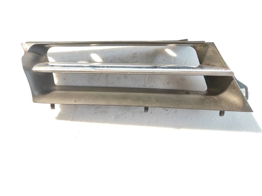 Alfa Romeo 156 Pre Facelift 2000 Front right upper grill 156017391 