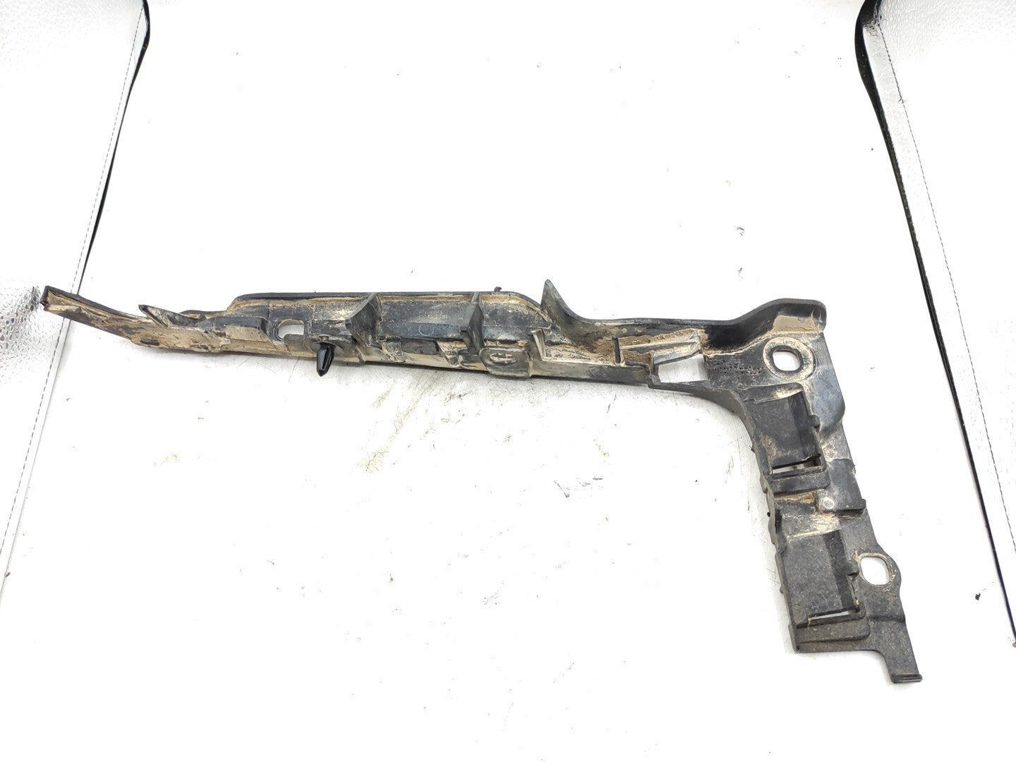 Alfa Romeo 159 2.4JTDm 147kW 2009 Rear Right Side Bumper Bracket 60688692