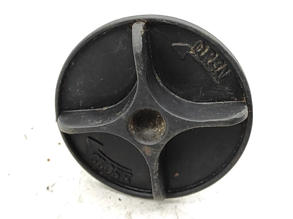 Alfa Romeo 159 1.9JTDm 110kW 2006 Rear Spare wheel bolt 