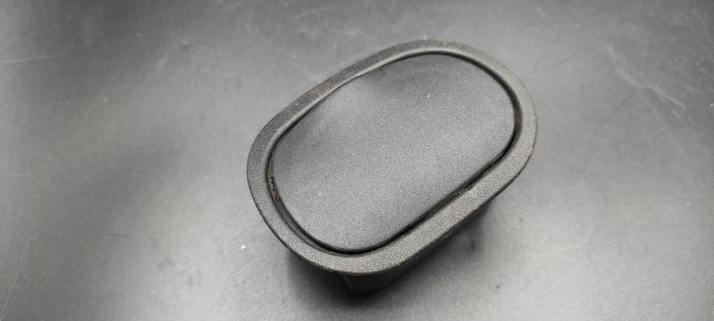 Alfa Romeo 147 1.9JTD 103kW Diesel 2003 Rear Right / Left Door Card Ashtray